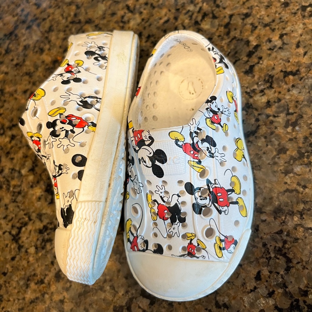 Mickey- Disney natives-GUC-